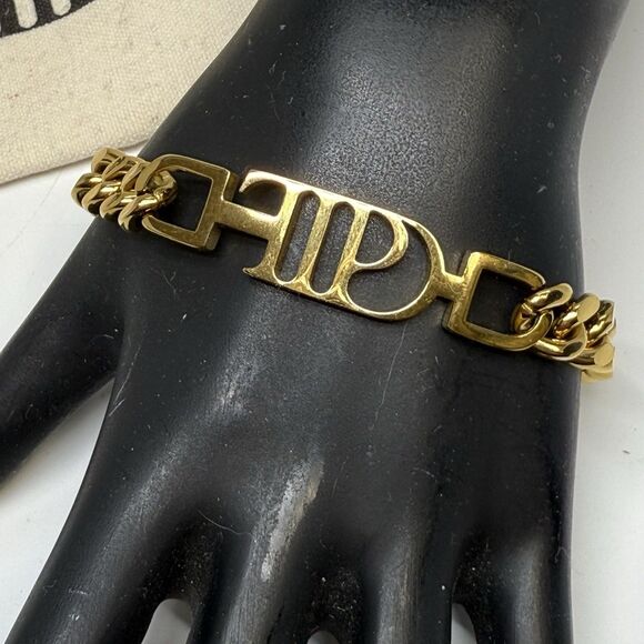 Taylor Swift The Tortured Poets Department Gold Chain Bracelet - Picture 4 of 7